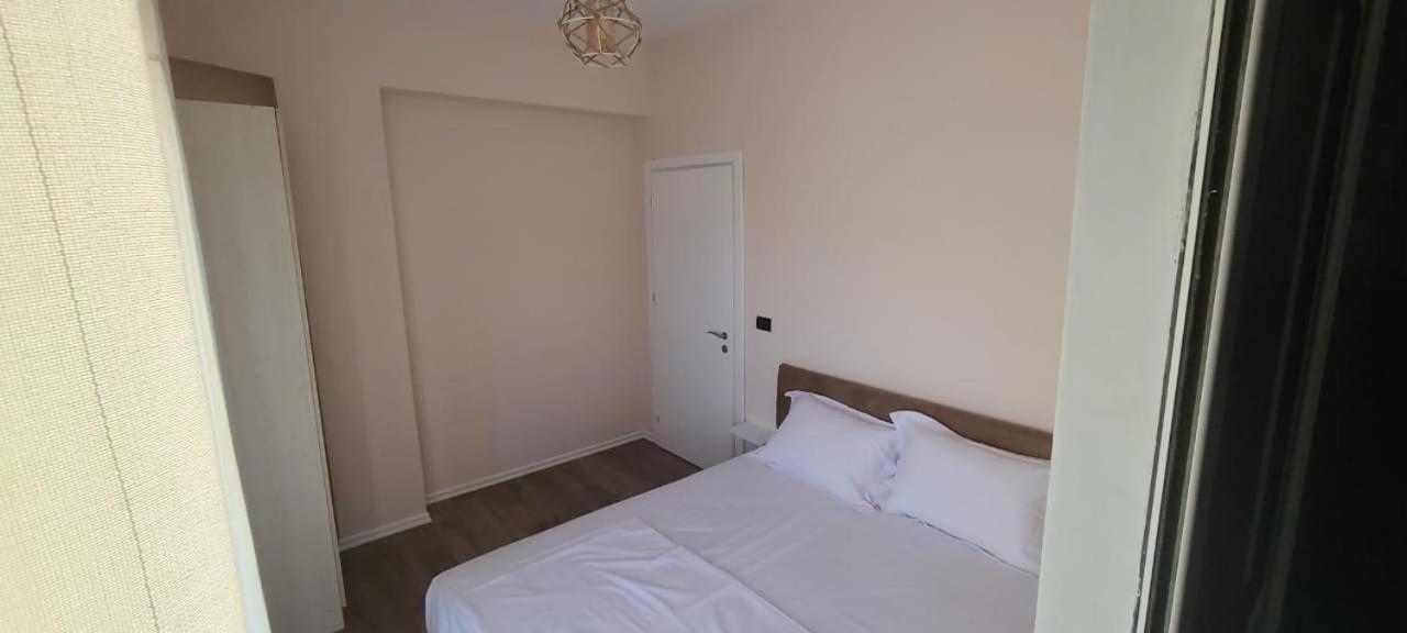 D1 Rooms & Apartments Tirana Kültér fotó