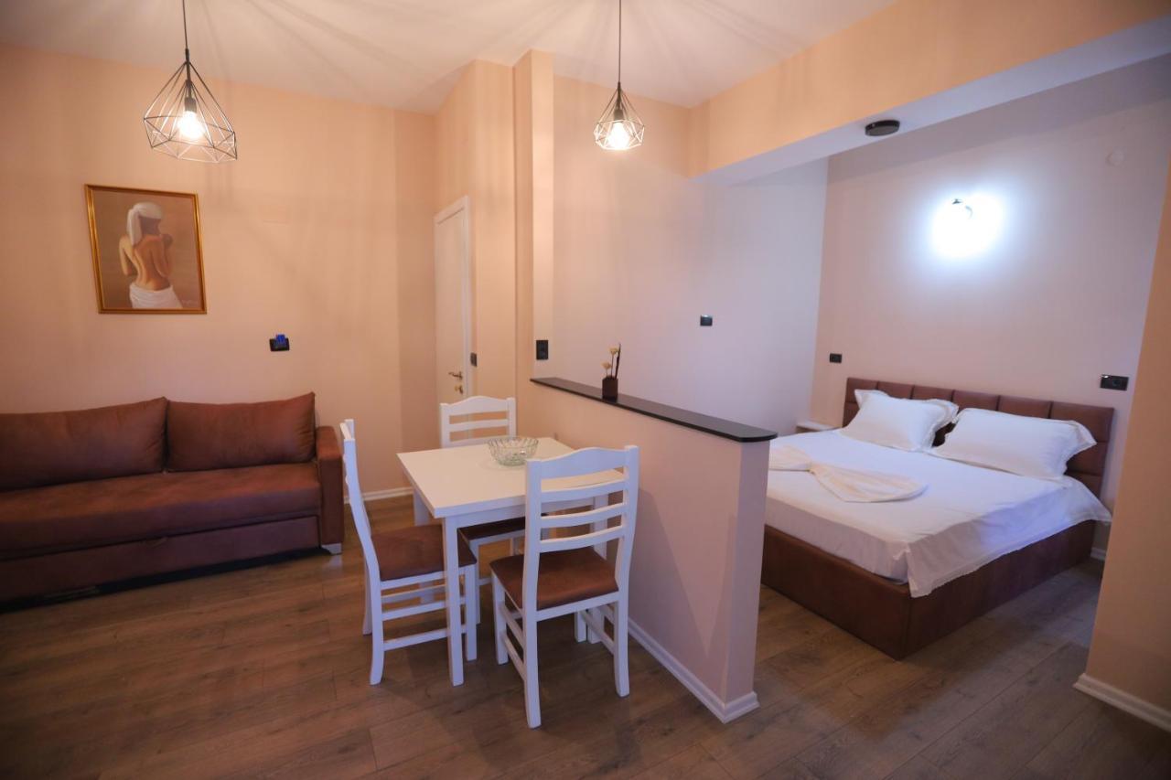 D1 Rooms & Apartments Tirana Kültér fotó