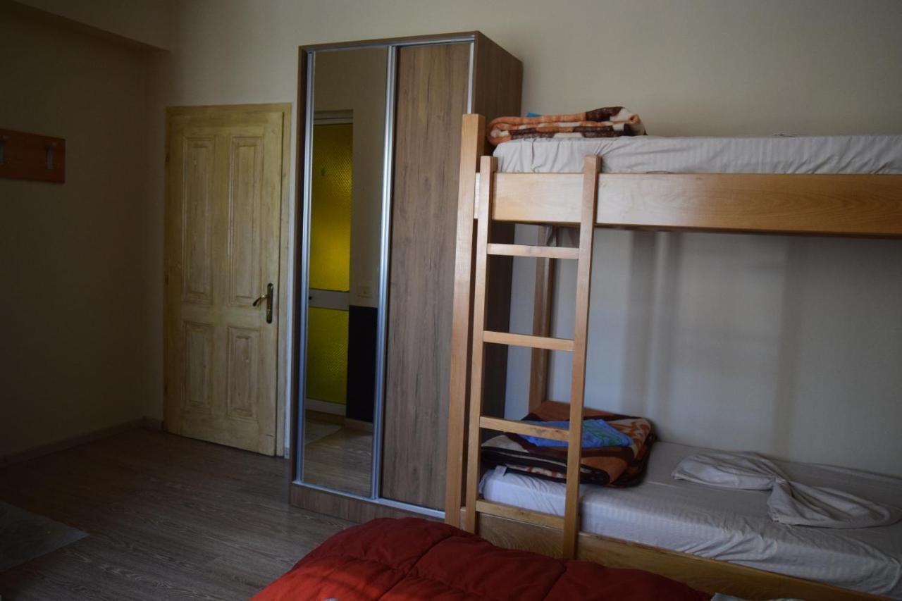 D1 Rooms & Apartments Tirana Kültér fotó