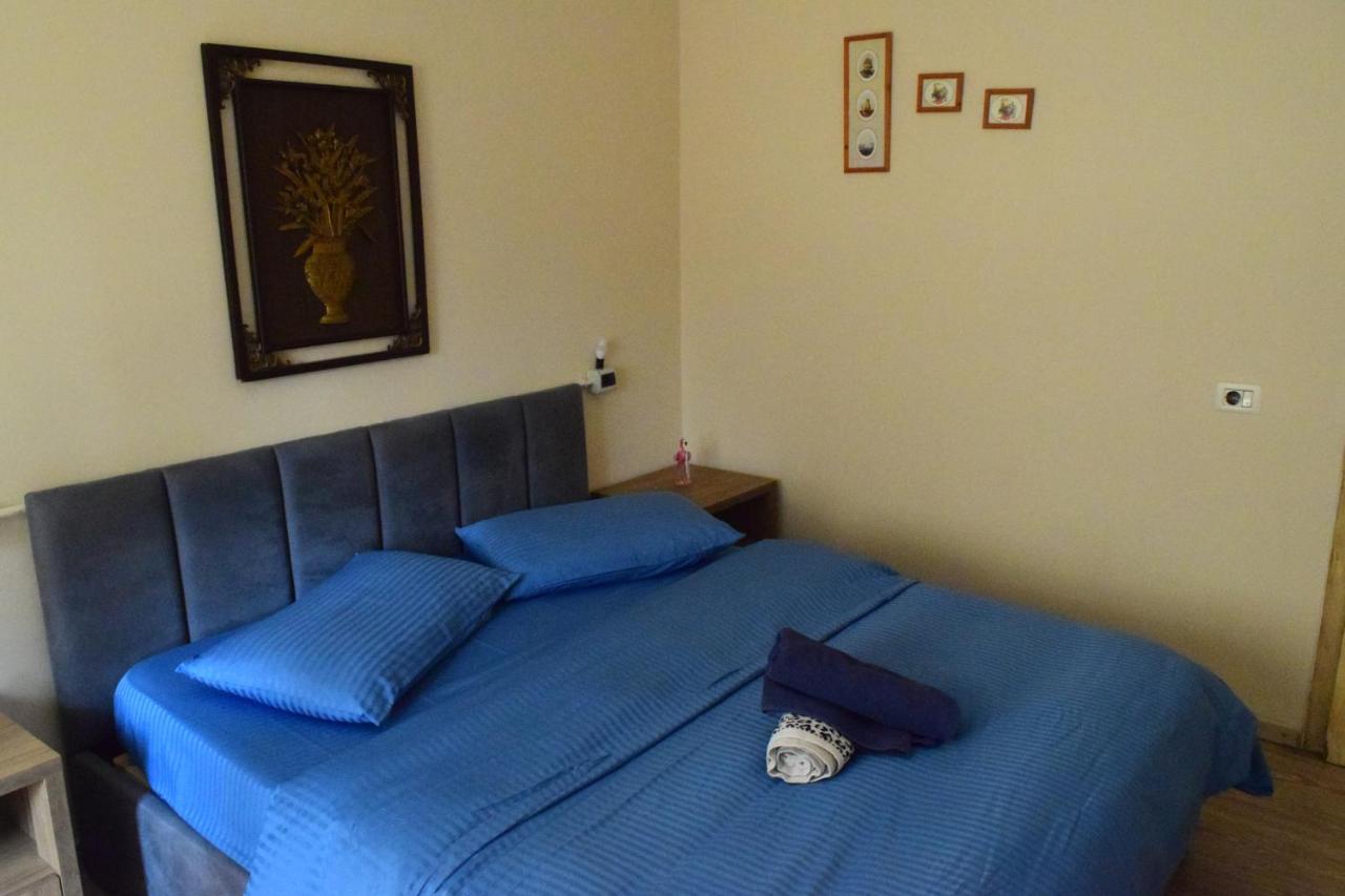 D1 Rooms & Apartments Tirana Kültér fotó